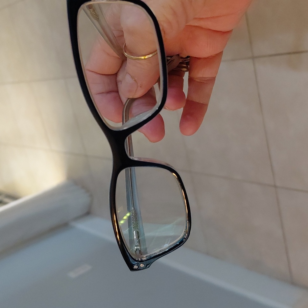 Square Frame Thin Black Border Prescription Glasses - Picture 3 of 8